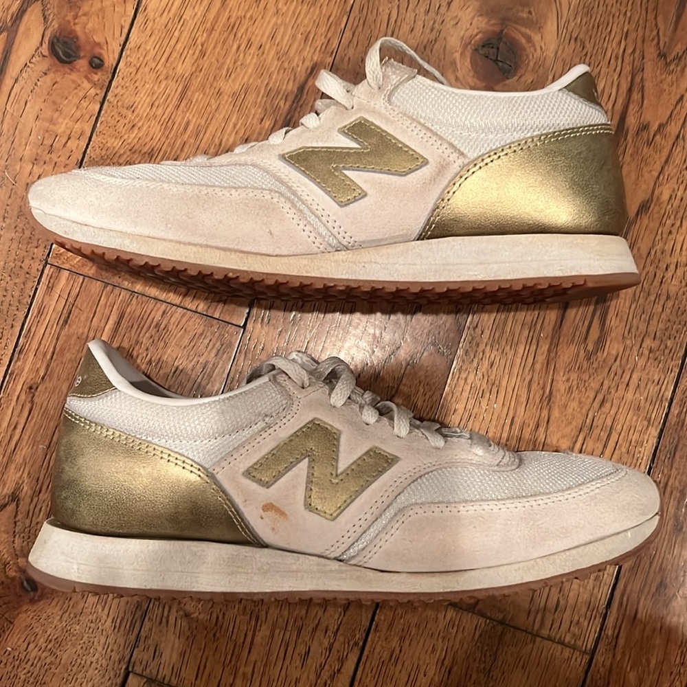 New Balance - Picture 3 of 4